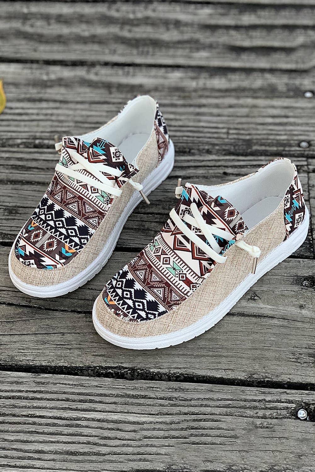 Vintage Western Patchwork Lace-Up Decor Flat Shoes