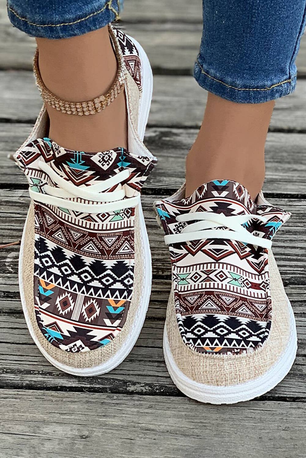 Vintage Western Patchwork Lace-Up Decor Flat Shoes