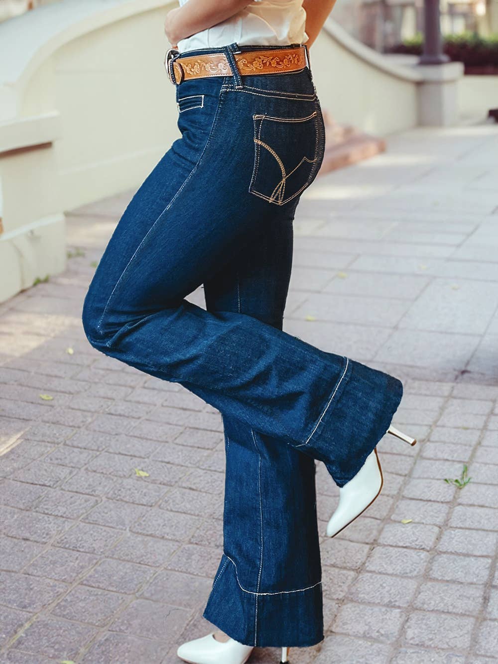 Western Center Seam Deep Wash Straight Jeans